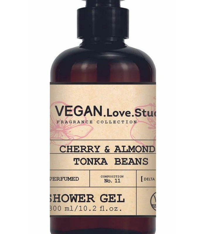 VEGAN Love Studio Парфюмированный гель для душа Cherry, Almond, Tonka Beans 500мл